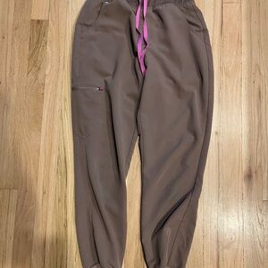 Figs Highwaisted Zamora joggers Smokey Taupe *discontinued color* size small